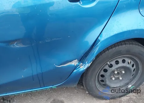 2015 Toyota Prius C Three from USA, damaged, VIN JTDKDTB33F1103695